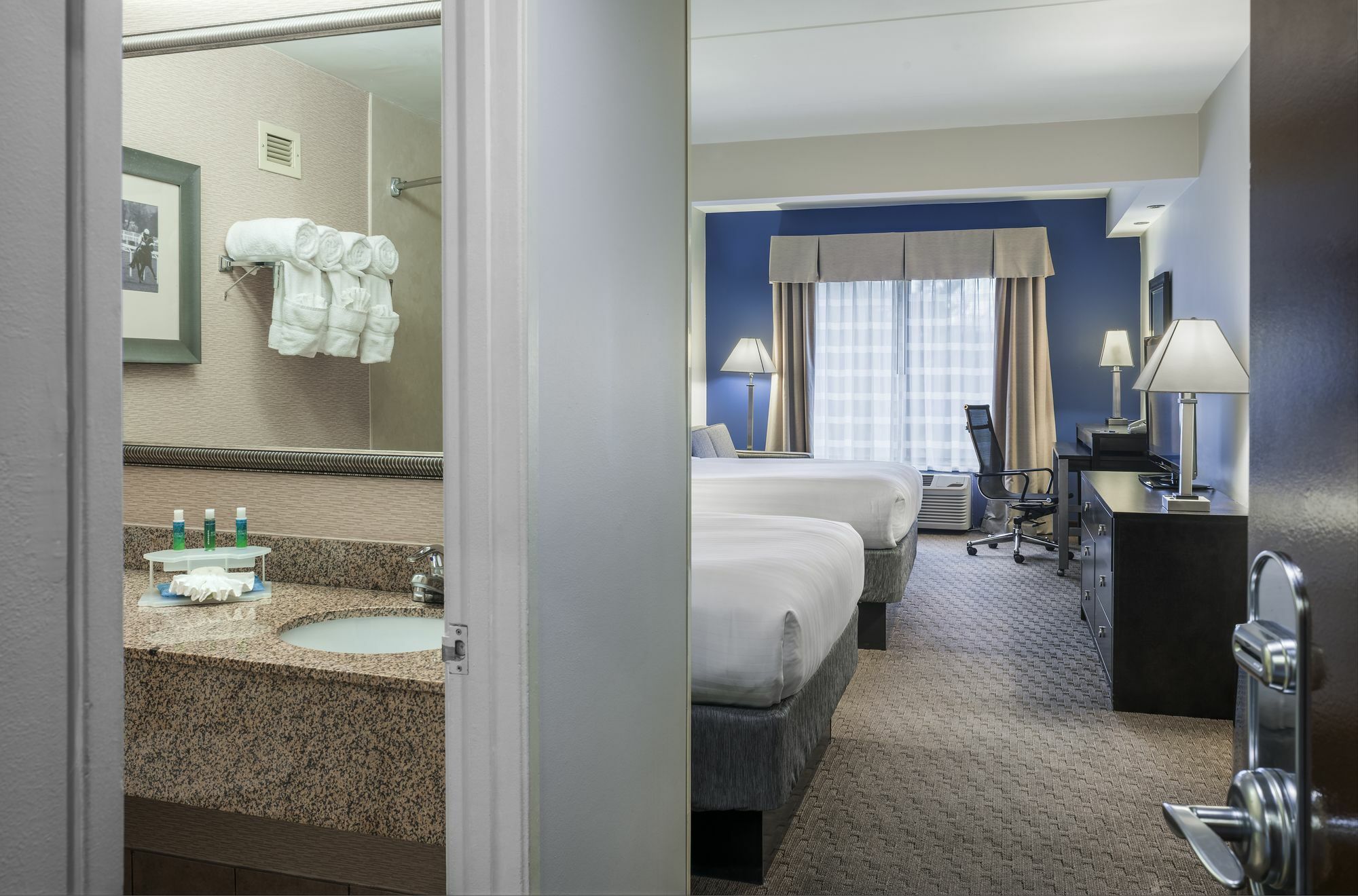 Holiday Inn Express & Suites Laurel Lakes By Ihg Dış mekan fotoğraf